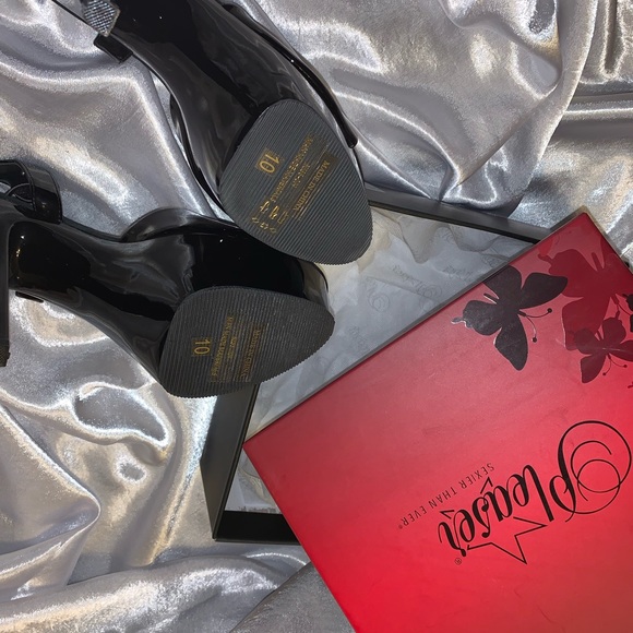 Heels - Picture 6 of 6